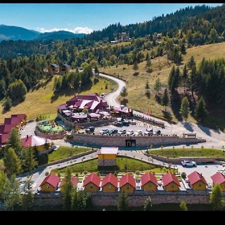 Malesia Eko Resort Peja Kültér fotó