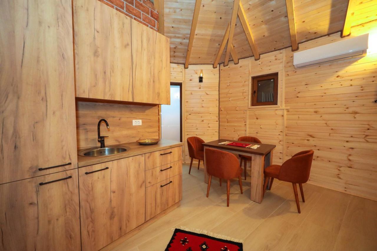 Malesia Eko Resort Peja Kültér fotó