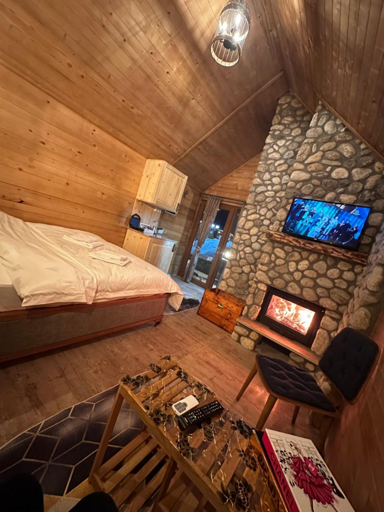 Malesia Eko Resort Peja Kültér fotó