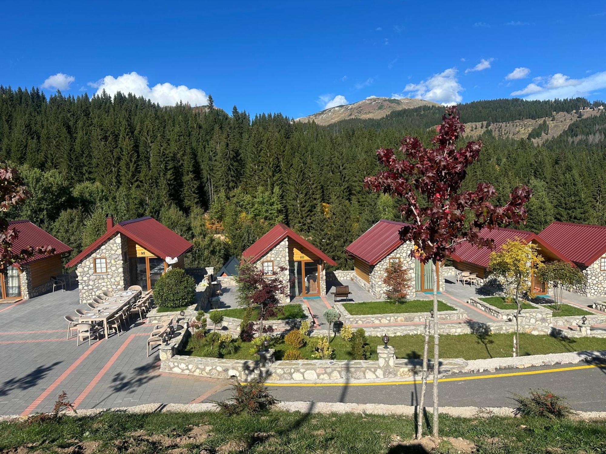 Malesia Eko Resort Peja Kültér fotó