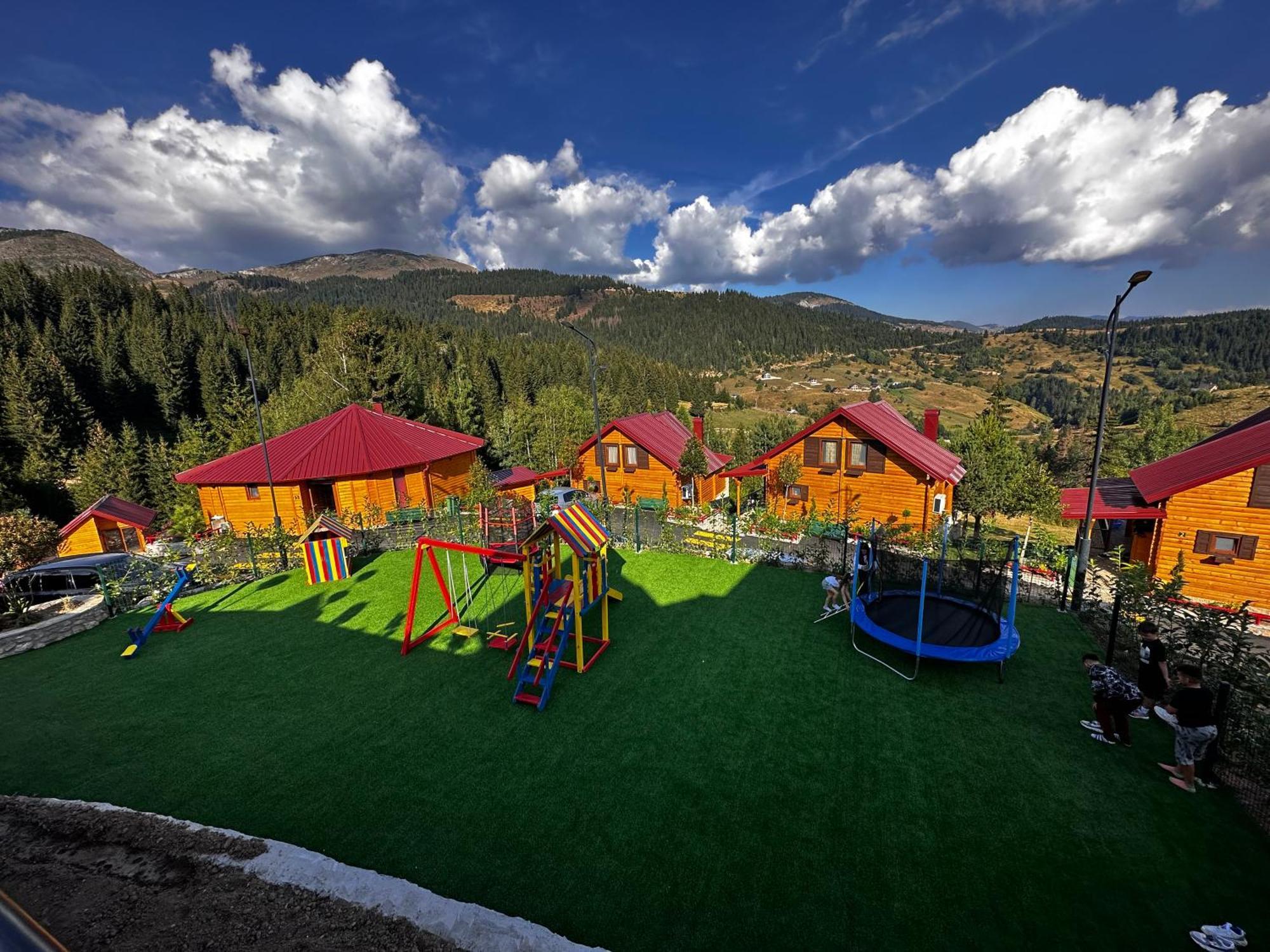 Malesia Eko Resort Peja Kültér fotó
